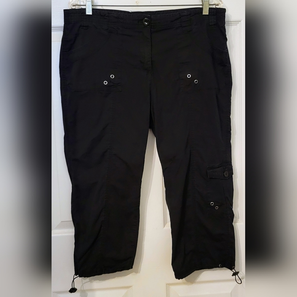 Black Cotton Cargo Capris Shorts